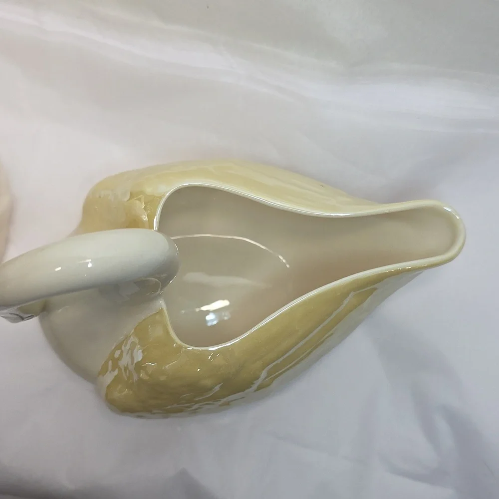 Belleek Erne Vase, Undine Water Maiden Girl Creamer, Swan Creamer - Picture 5 of 11